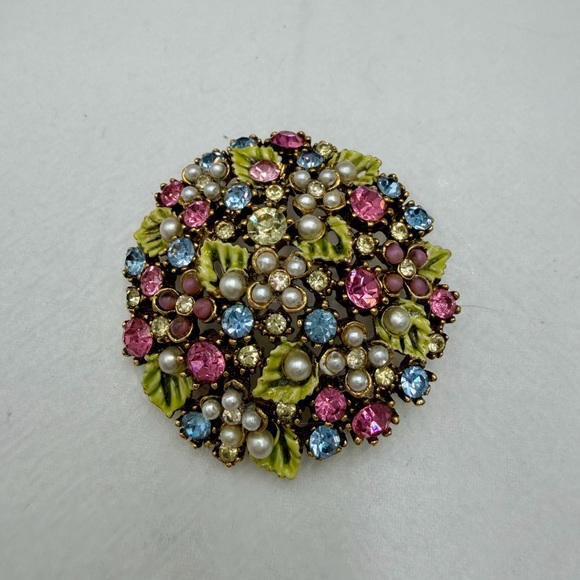 Vintage ART signed Tuzzy Muzzy Brooch - Picture 2 of 3